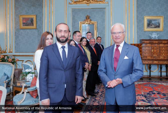 Ermenistan Parlamento Başkanı İsveç Kralı ile bir araya geldi