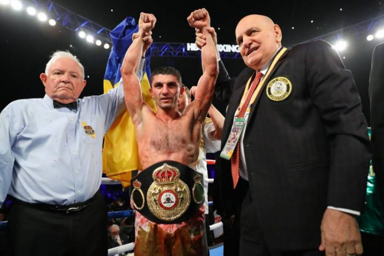 Ukraynalı Ermeni boksör 3. kez dünya şampiyonluğunu korudu
