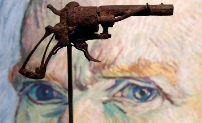 Van Gogh'un 'intihar silahı' açık artırmada 162 bin 500 euroya satıldı