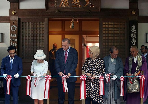 Թուրքիայի նախագահը Ճապոնիայում բացել է Արա Գյուլերի լուսանկարների ցուցահանդեսը