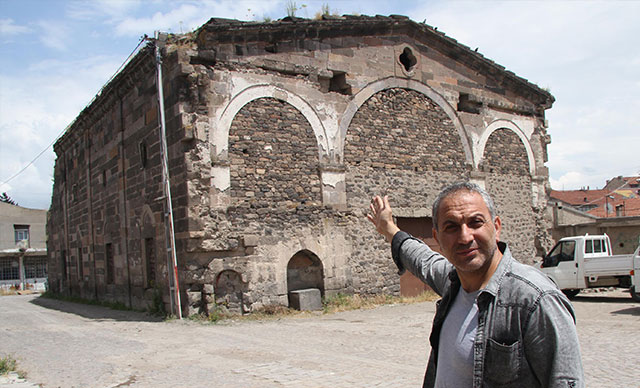 Tomarza'daki tarihi Ermeni kilisesi restore edilmeyi bekliyor