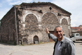 Tomarza'daki tarihi Ermeni kilisesi restore edilmeyi bekliyor