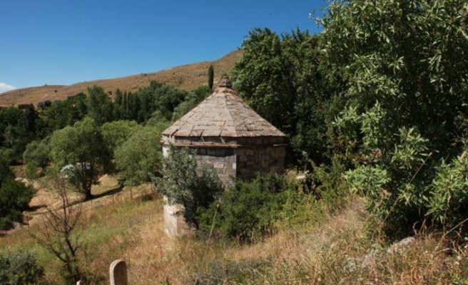 Bingöl'de Ermenilerin izleri bir bir siliniyor