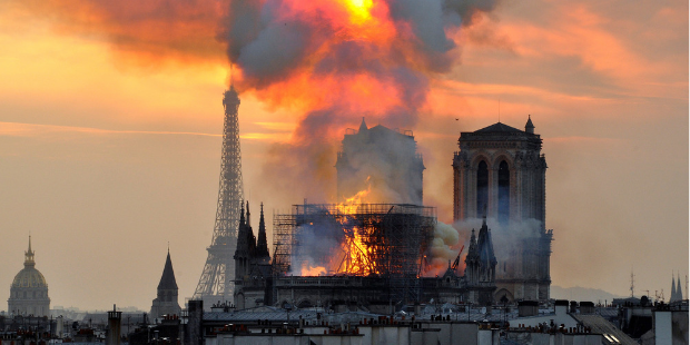 Uzman: Yüksek sıcaklar Notre Dame Katedrali için yeni tehlike oluşturabilir
