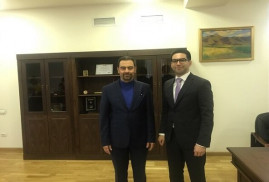 Ermenistan Adalet Bakanı, İran'ın Yerevan Büyükelçisi ile bir araya geldi