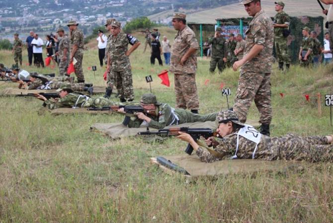 ‘Barış savaşçısı’ Uluslararası ordu oyunlarında Ermeni kadın keskin nişancı birinci oldu