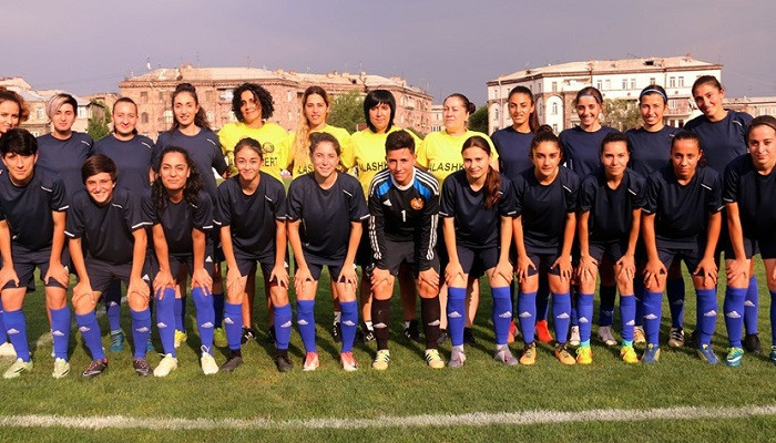 Beşiktaş'ın rakibi Ermeni 'Alashkert' Kadın Futbol Takımı