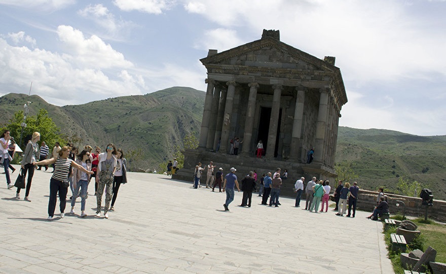Rusyalı turistler tatil için Ermenistan’ı tercih etmeye devam ediyorlar
