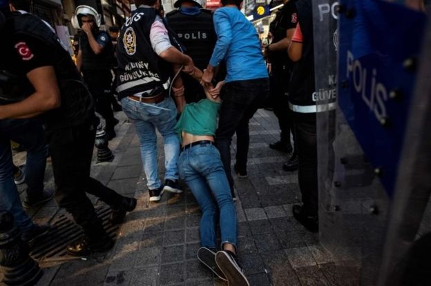 İstanbul'da ve 3 ilde kayyum protestolarına müdahale: gözaltı ve yararlılar var