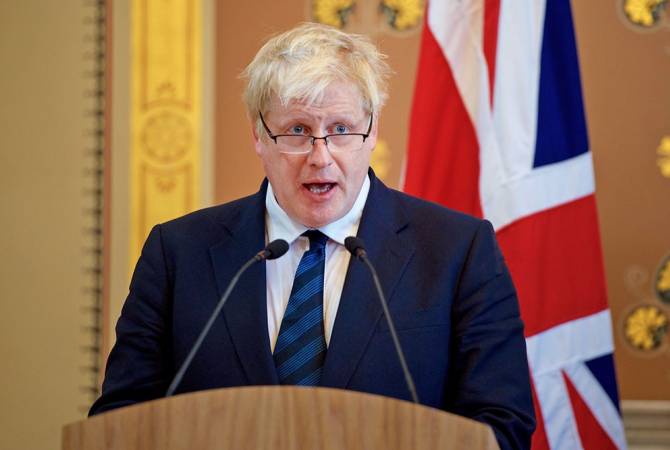 İngiltere Başbakanı Boris Johnson, rahatlığıyla sosyal medyada gündem oldu (foto)