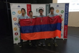 Ermeni öğrenciler Avrupa Gençlik Enformatik Olimpiyatında 1 altın ve 2 bronz madalya kazandılar