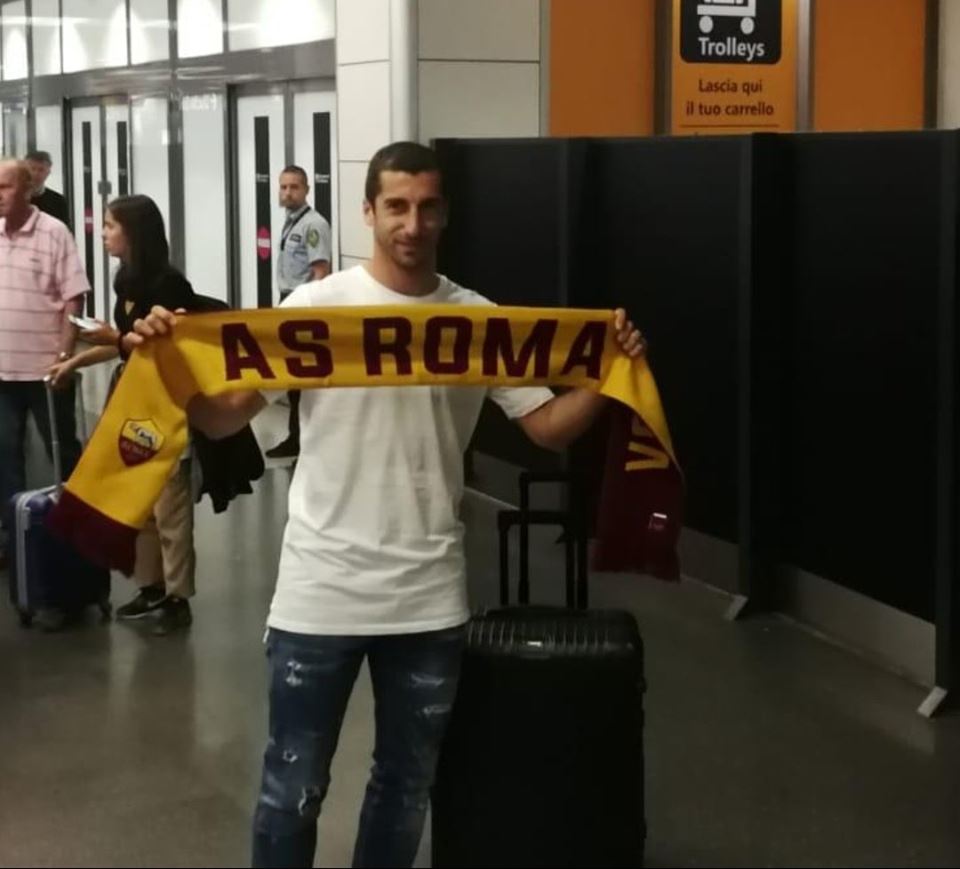 Henrikh Mkhitaryan Roma oyuncusu olarak ilk fotoğrafını yayınladı (video)