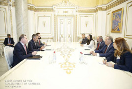Ermenistan Başbakanı, ABD'li Boeing Şirketi Başkan Yardımcısı ile bir araya geldi