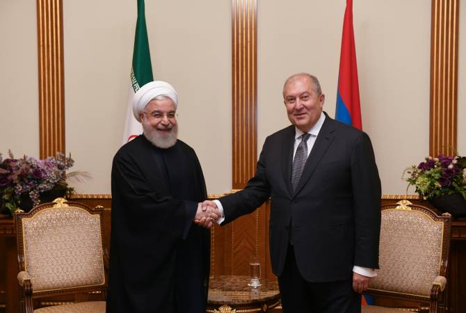 Ermenistan Cumhurbaşkanı Armen Sarkisyan İran mevkidaşı Ruhani’yi kabul etti