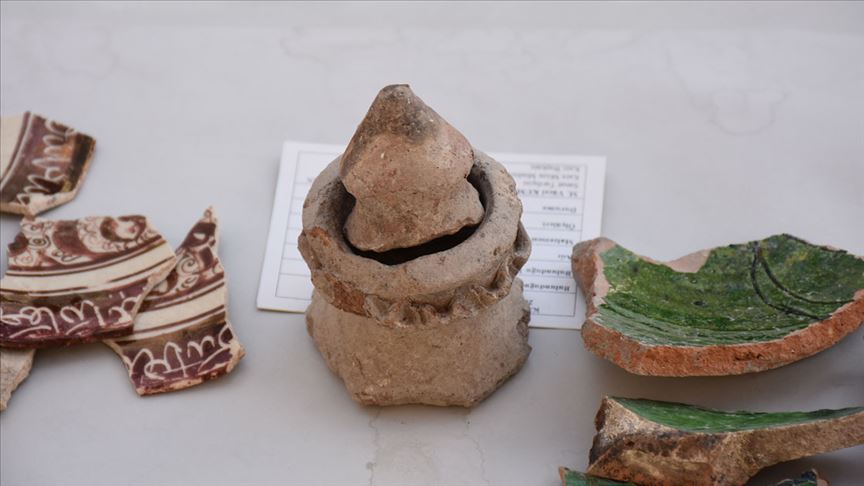 Անիի ավերակներում հայտնաբերվել են միջնադարյան խեցեգործական նմուշներ (ֆոտո)