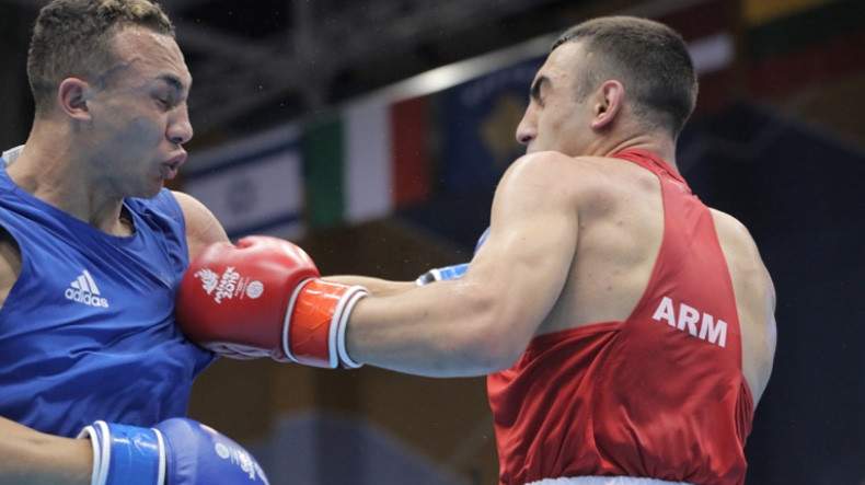 Ukrayna’da Ermeni boksörler zaferle başladı