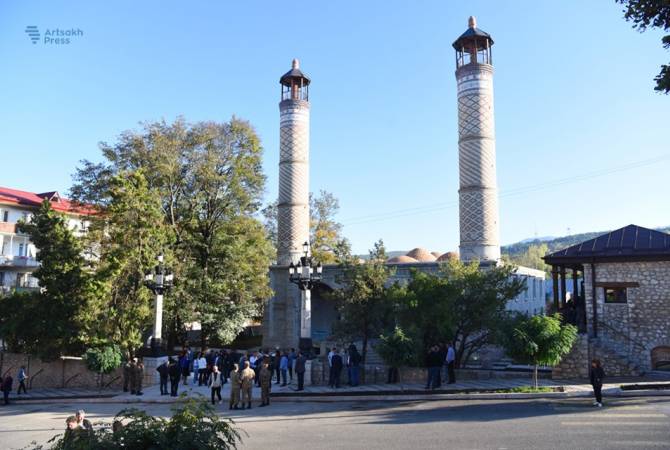Şuşi'deki Gohar Ağa Camisi restorasyondan sonra tekrar ziyaretçilere açıldı