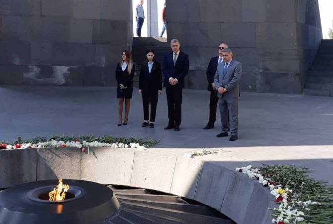 Romanya Prensi Radu, Ermeni Soykırımı Anıt Kompleksi'ni ziyaret etti
