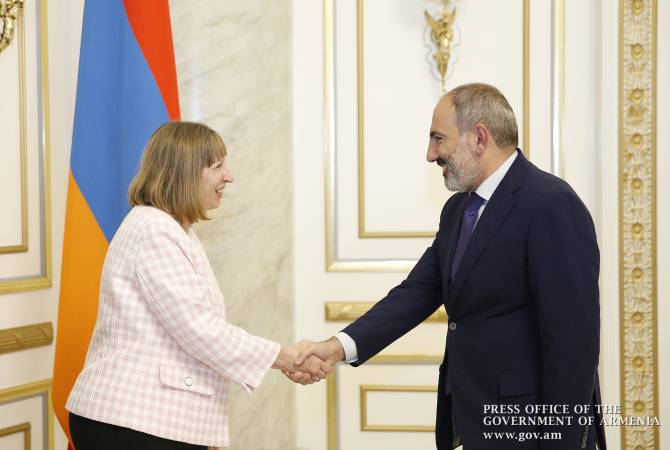 Ermenistan Başbakanı Nikol Paşinyan, ABD Büyükelçisi'nin başkanlığındaki heyetle görüştü
