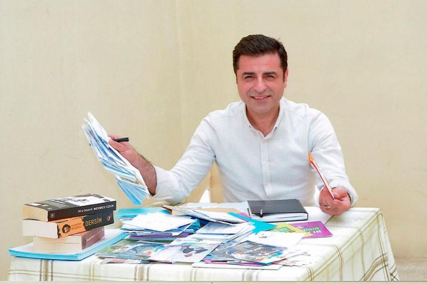 Ստամբուլի դատարանը որոշել է ազատ արձակել Դեմիրթաշին, բայց նա բանտից դուրս գալ չի կարող