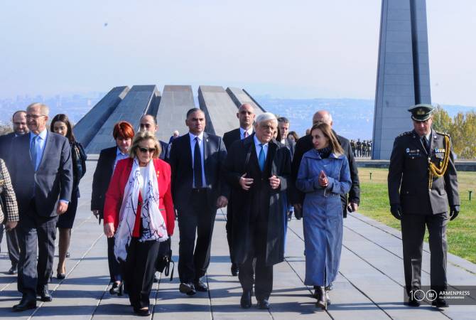 Yunanistan Cumhurbaşkanı Ermeni Soykırımı anıtını ziyaret ederek saygı duruşunda bulundu
