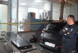 В Стамбуле доктор застрелил врача-азербайджанку