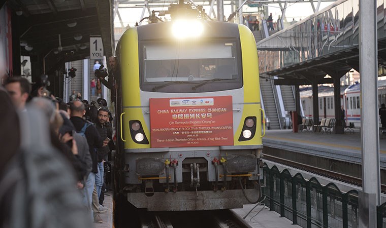 Թուրքիայով անցնող առաջին չինական բեռնատար գնացքը շարժվել է Անկարայի երկաթուղային կայարանից