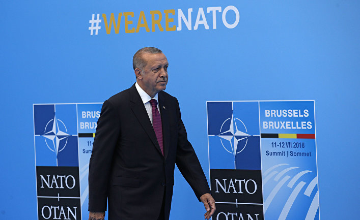 Турецкие читатели: ''США нужно исключить из НАТО''