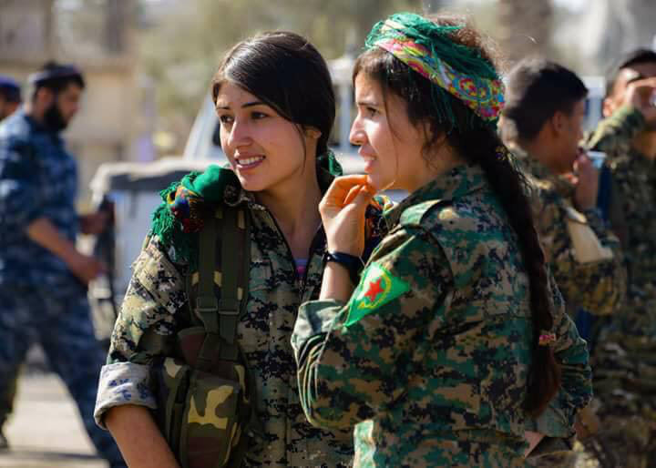 Курдские бойцы - женщины подвергаются сексуальному насилию со стороны турецких солдат