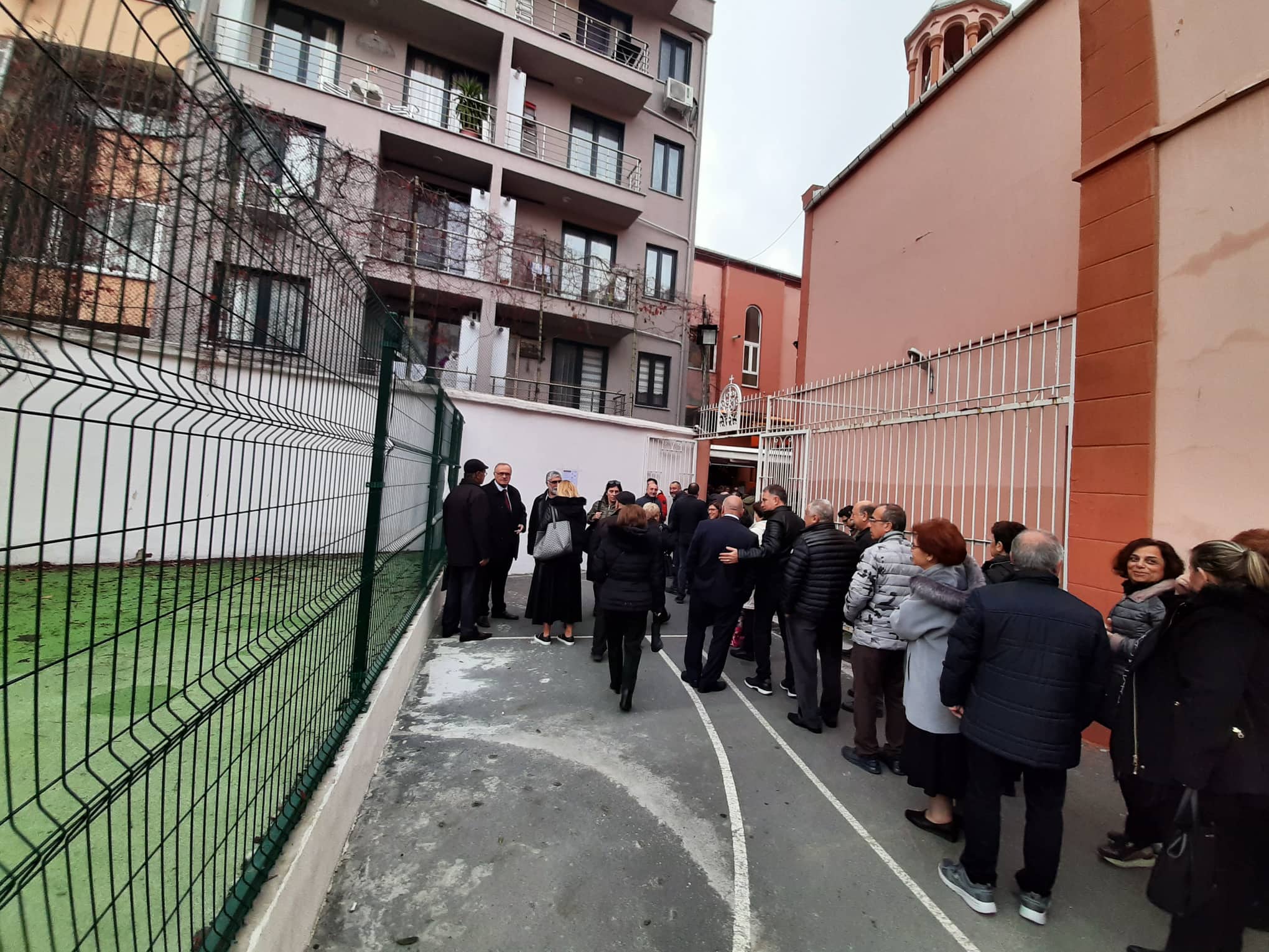 İstanbul Ermeni Patriği seçiminde oy sayımı başladı