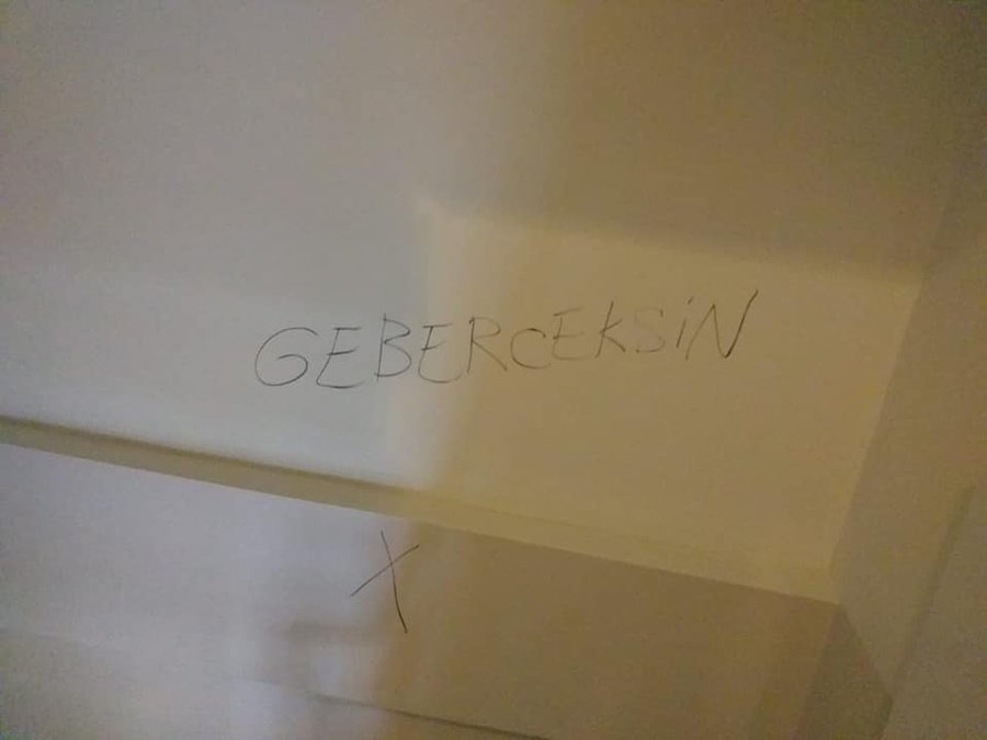 Ստամբուլում ալևիների տների վրա անհայտ անձինք դրել են X նշանը և գրել «սատկելու ես»