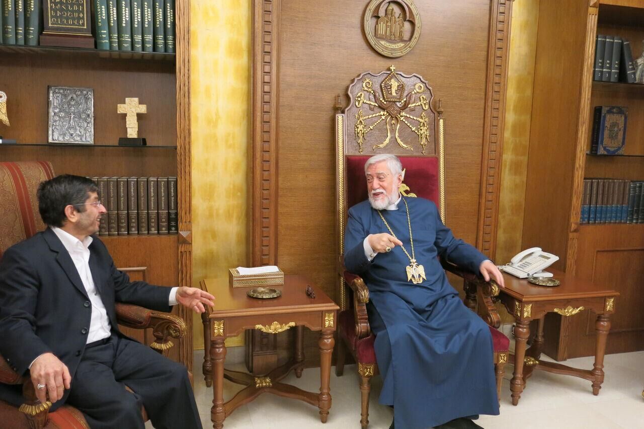 Kilikya Ermeni Katolikosu 1. Aram: ''Cumhurbaşkanı Ruhani, İran'da Ermenilerin tarihi varlığını savunuyor''