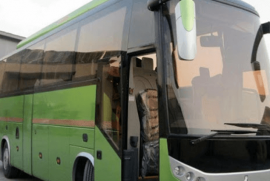 Tahran -Yerevan seferini gerçekleştiren otobüs kaza yaptı
