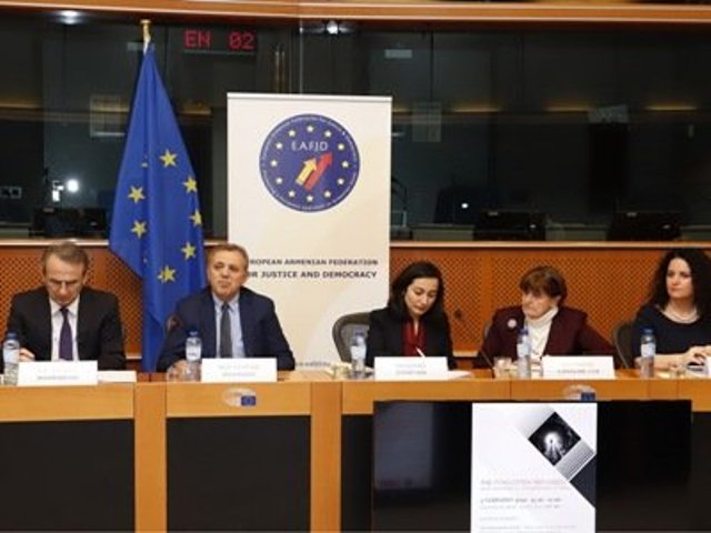 Avrupa Parlamentosunda Bakü Ermeni katliamıyla ilgili etkinlik düzenlendi