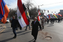 Taşnak Partisi’nden Suriye’nin Yerevan Büyükelçiliğine teşekkür yürüyüşü