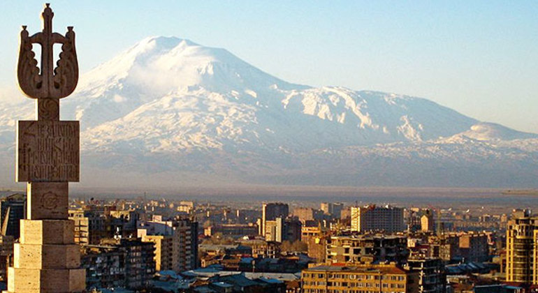 "Ryanair" Havayolu Şirketi, "Pembe şehir Yerevan"ı tanıtan bir makale yayınladı