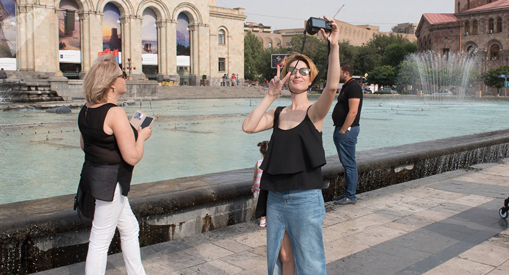 Rus turistler Kadınlar günü için Yerevan’a gelmeyi tercih ediyorlar