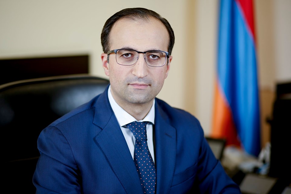 Ermenistan'da 43 kiş koronavirüsü yendi
