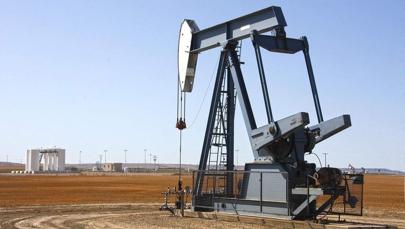 Tarihi karar sonrası petrol fiyatları yüzde 5 yükseldi