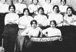 İslam esaretinden kurtulan Ermeni kadınlar