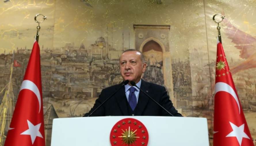 Эрдоган объявил о смягчении карантина в Турции