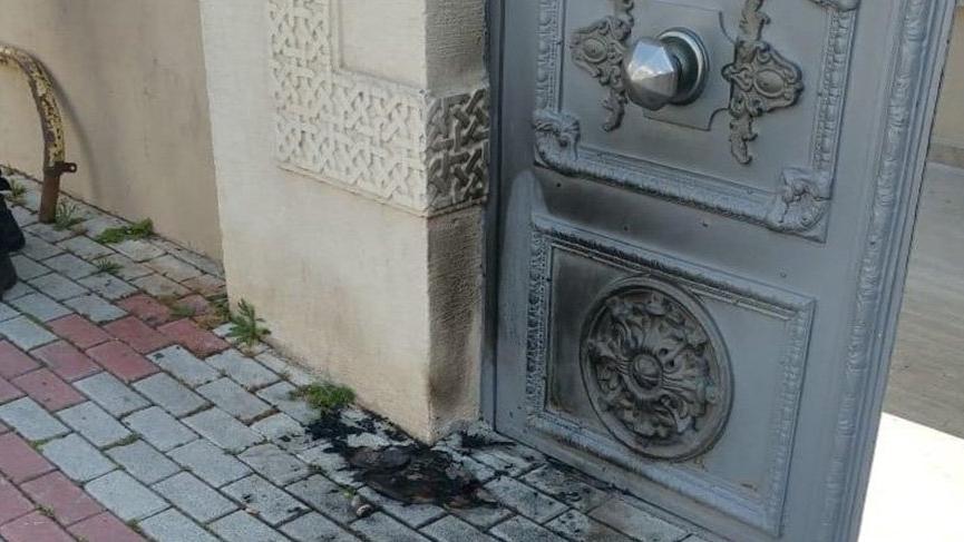 Թուրքիայում տղամարդը փորձել է վառել հայկական եկեղեցու դուռը