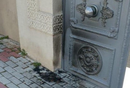 Թուրքիայում տղամարդը փորձել է վառել հայկական եկեղեցու դուռը