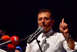 Мэр Стамбула подал уголовный иск против министра внутренних дел Турции