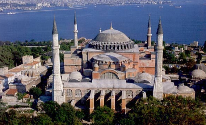 Թուրքիայի Պետխորհրդում քննարկվում է Սուրբ Սոֆիայի տաճարը մզկիթի վերածելու հարցը