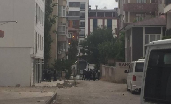 Թուրքիայում ոստիկանությունը շրջափակել է քրդամետ կուսակցության Վանի նահանգային կառույցի շենքը