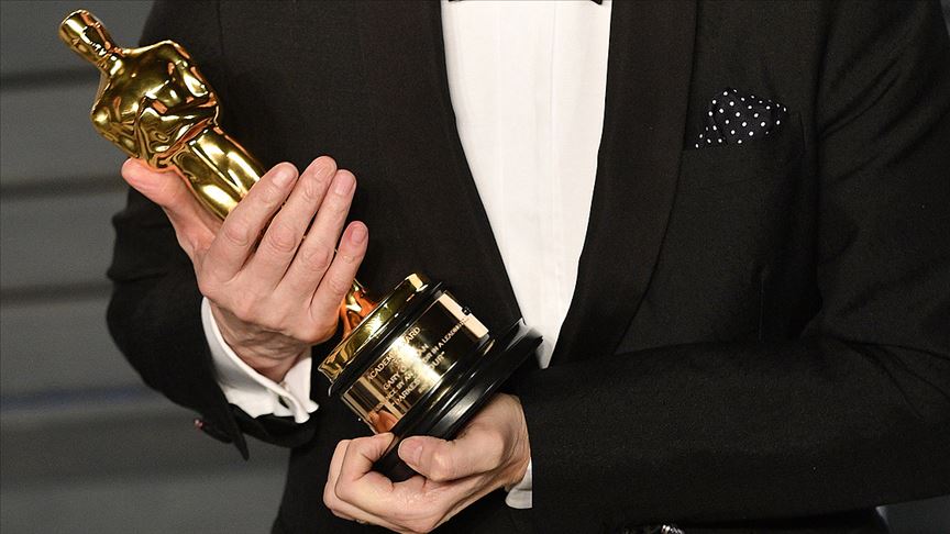 93. Oscar ödül töreni, koronavirüs nedeniyle 25 Nisan 2021 tarihine ertelendi