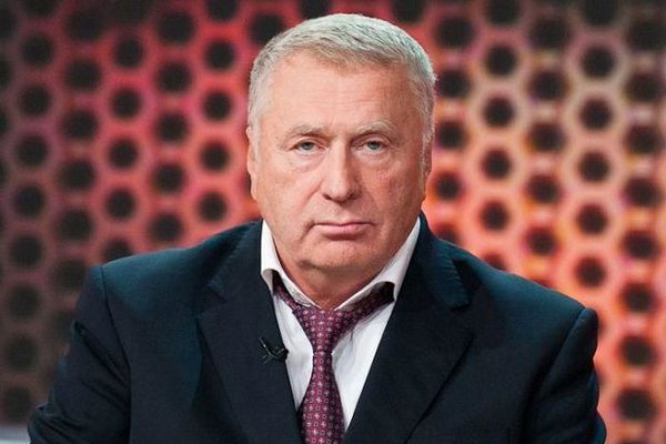 Jirinovski: Türkler Ermenilerin önünde, Bolşevikler ise Rusların önünde diz çökmeli