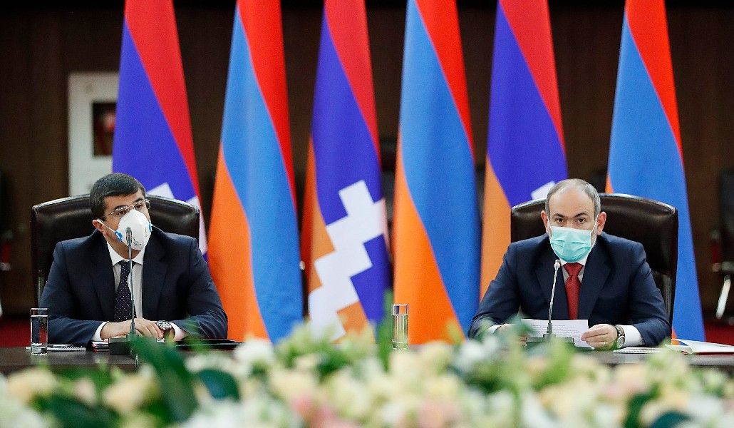 Yerevan'da Karabağ ve Ermenistan Güvenlik Konseyleri'nin ortak oturumu düzenlendi