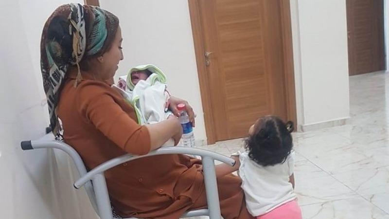 Թուրքիայում երիտասարդ կնոջն իր 10 օրական երեխայի հետ կալանավայր են ուղարկել